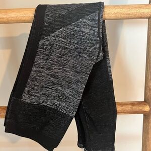 Fabletics High-Waisted Seamless Rib Leggings